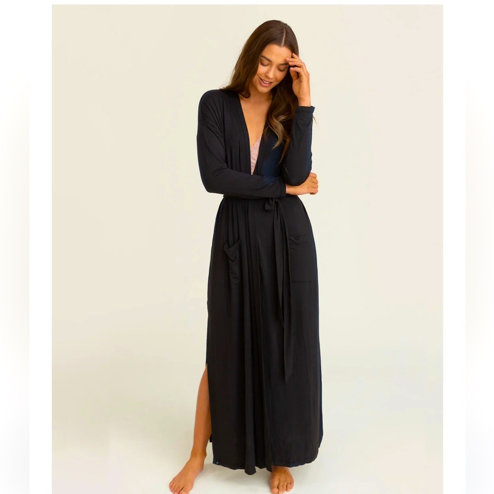 NWT Barefoot Dreams Robe
